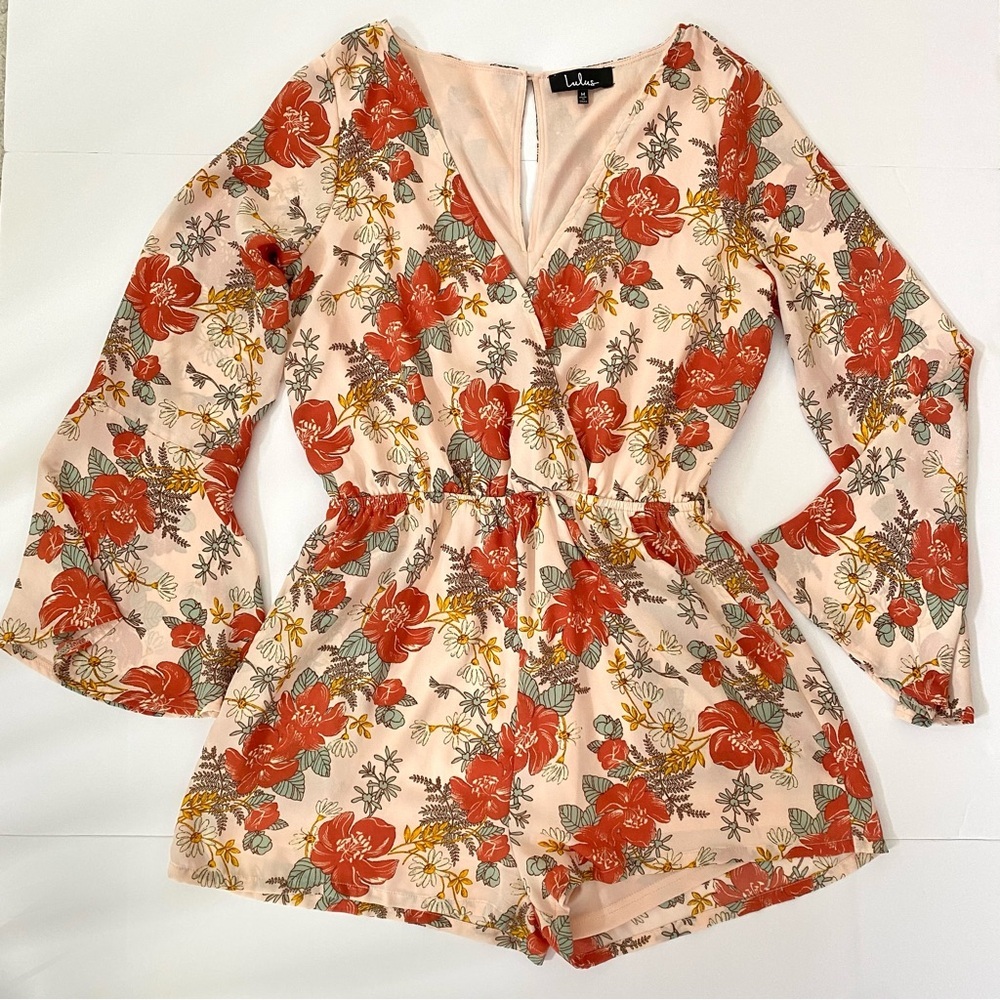 Lulu's Elegant Long Sleeve Lined Floral Romper Blush Pink Hawaiian, Size M